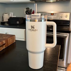 Stanley Quencher 40oz pure white